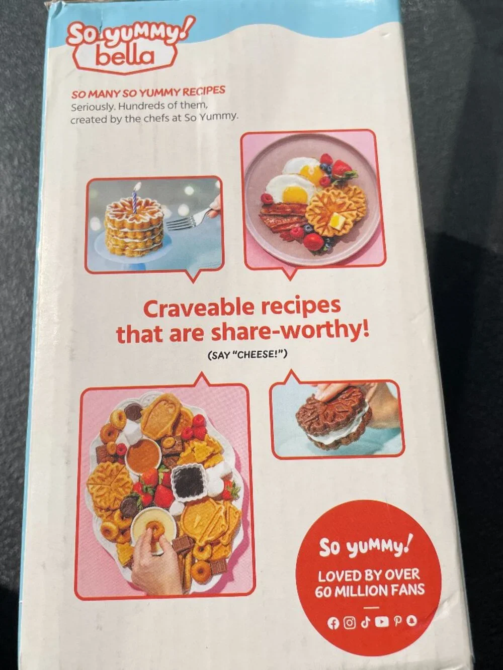 So Yummy by bella Mini Dunker Waffle Maker, Snowflake-NWT